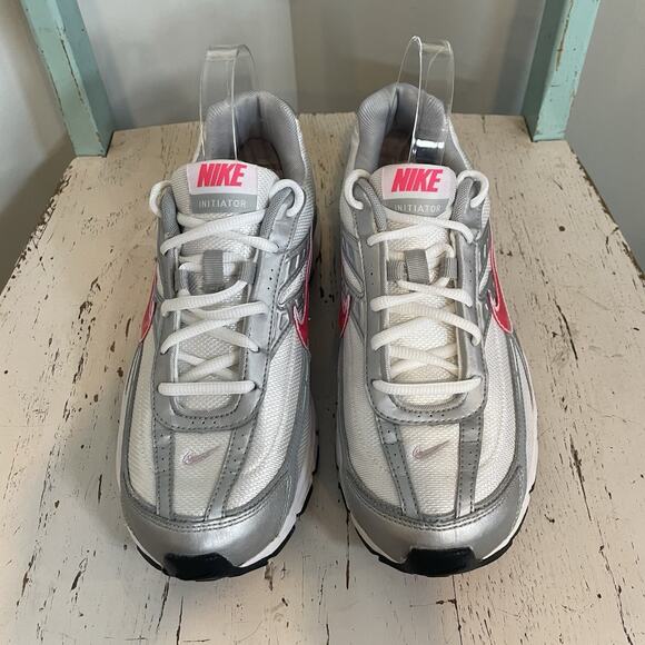 Nike Shoes Womens 10 Initiator Running Sneakers 394053-101 White Silver Lace Up - Picture 3 of 8